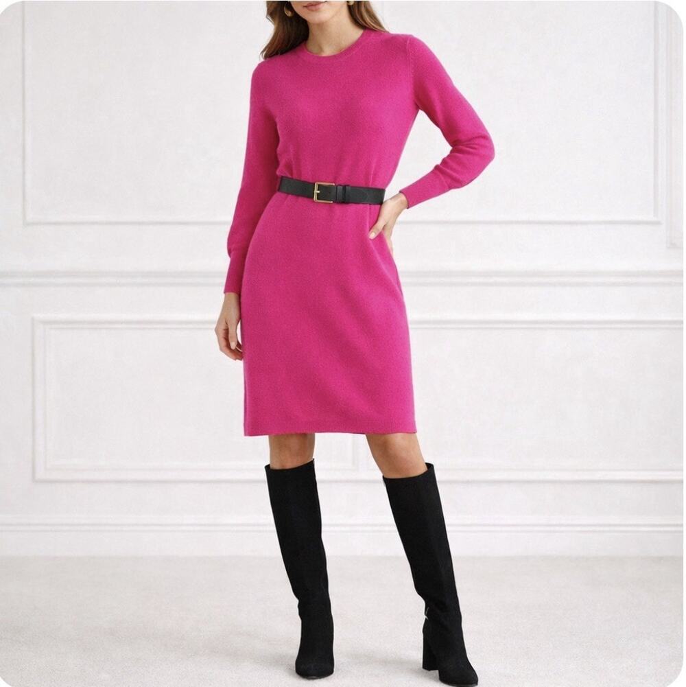 Nieman Matcus Vibrant pink Sz M 100% Cashmere LS Luxury Minimalist Sweater Dress